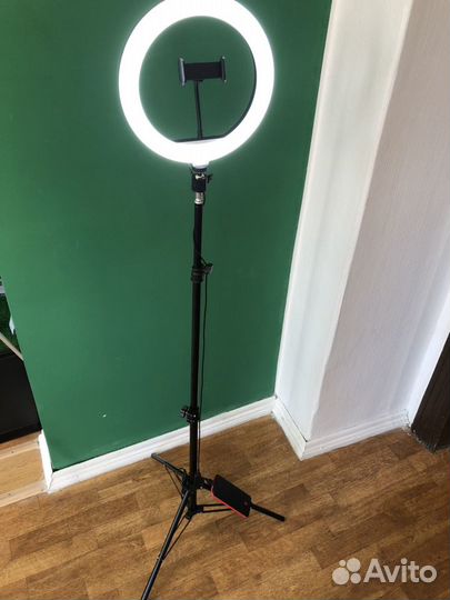 Кольцевая лампа 26 см