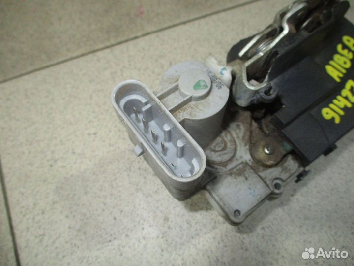 Замок двери задней левой Fiat Albea