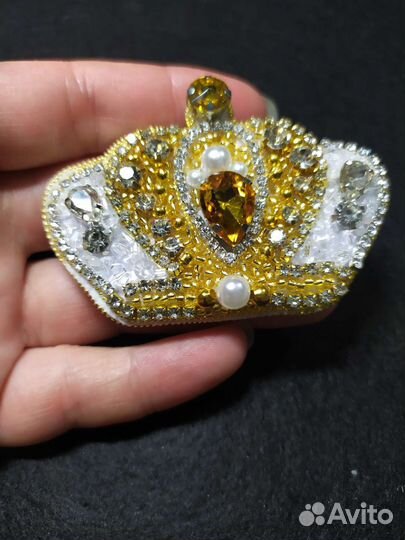 Брошь ручной работы