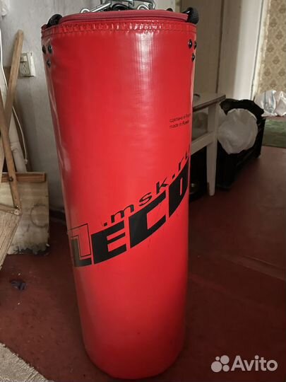 Боксерский мешок, перчатки и лапы