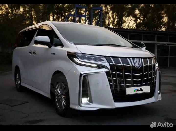 Toyota Alphard 2.5 CVT, 2018, 79 000 км