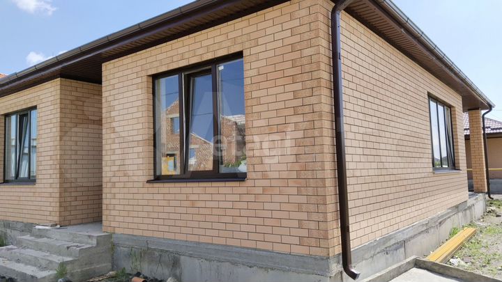 Дом 110 м² на участке 5 сот.