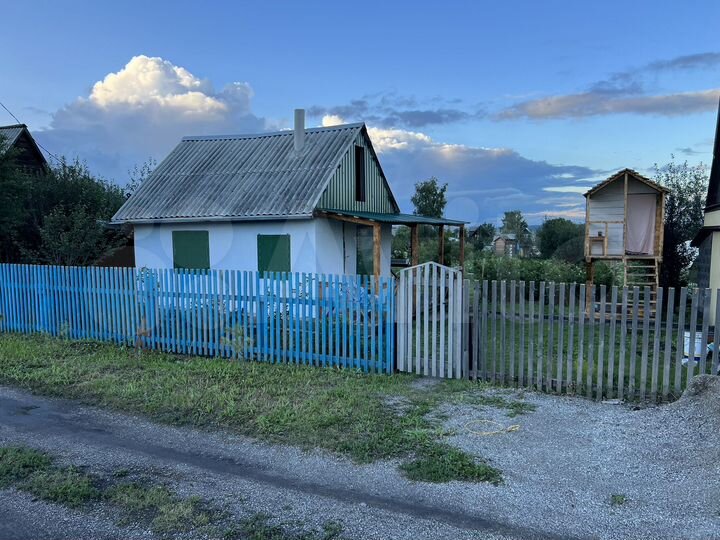 Дача 20 м² на участке 6 сот.