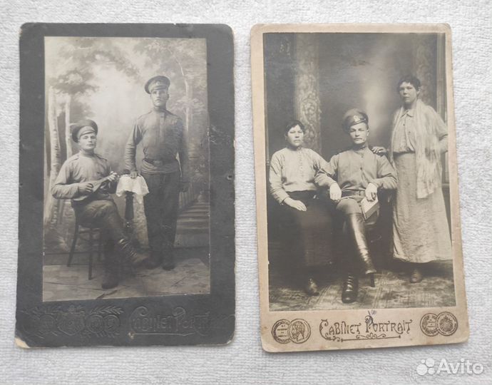 Кабинетные фото белогвардейца. С другом и семьей