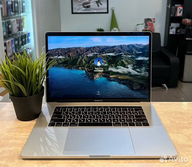 Apple MacBook Pro 15 - 2018, , Core i7, Silver, 32
