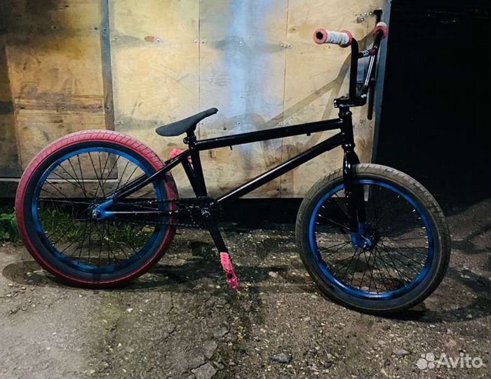 Трюковой велосипед bmx