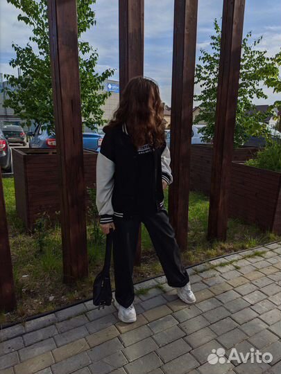 Бомбер женский