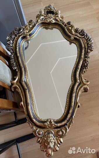 Зеркало в лепнине