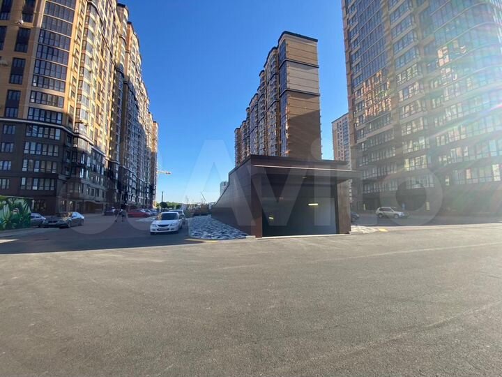 Машиноместо, 13 м²