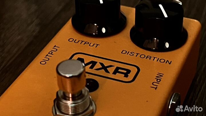 Гитарная педаль MXR Distortion+ из Сербии