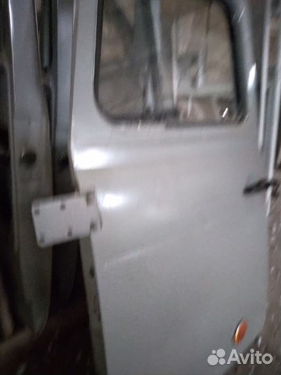 Дверь кабины на а\м Урал