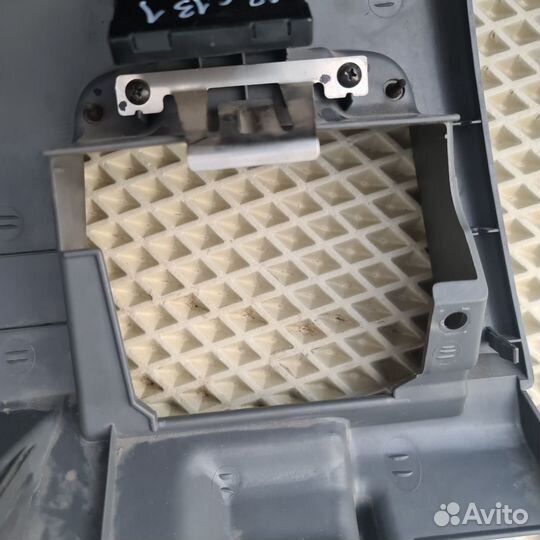 Минибардачек Nissan Almera Classic