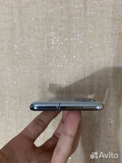 Samsung Galaxy S20, 8/128 ГБ