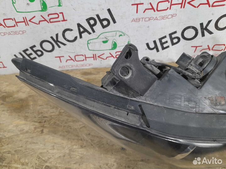 Фара правая Hyundai Elantra 6 (2015-2019)