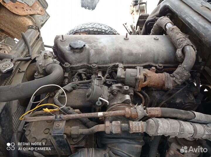 Двигатель 4HJ1 в разборе
