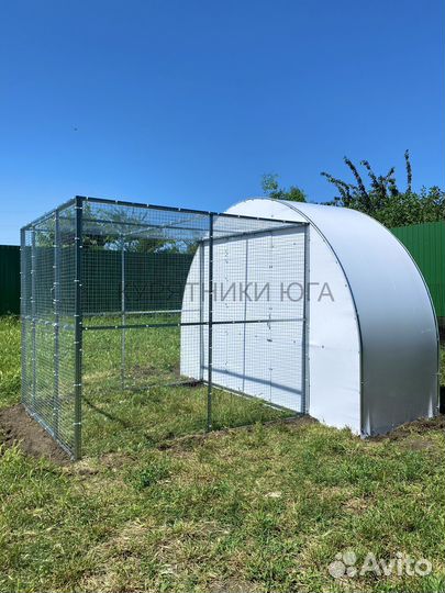 Курятник с выгулом