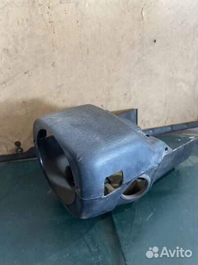 Кожух рулевой колонки mitsubishi carisma