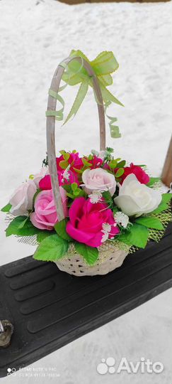 Букеты в корзине