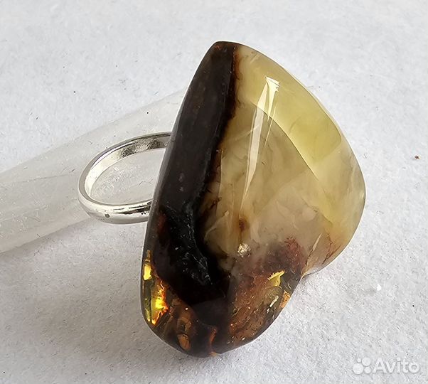 Янтарное кольцо 