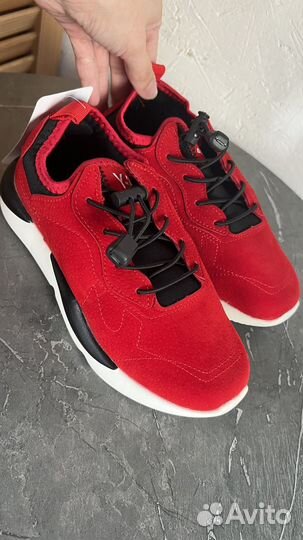 Кроссовки 33