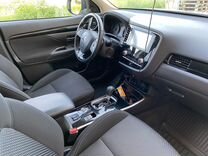 Mitsubishi Outlander 2.0 CVT, 2020, 33 795 км, с пробегом, цена 2 895 000 руб.