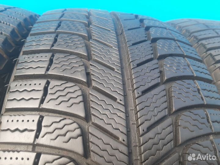 Michelin X-Ice 3 215/45 R17 94V