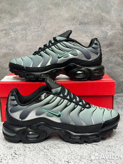 Кроссовки Nike Air Max Tn Plus