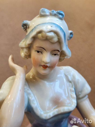 Статуэтка фарфор германия