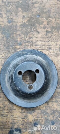 Шкив помпы VW Golf, Passat 026121031D