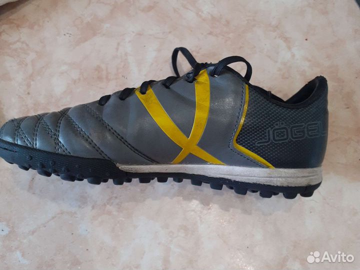 Детские футбольные бутсы (шипованные) 36 размер