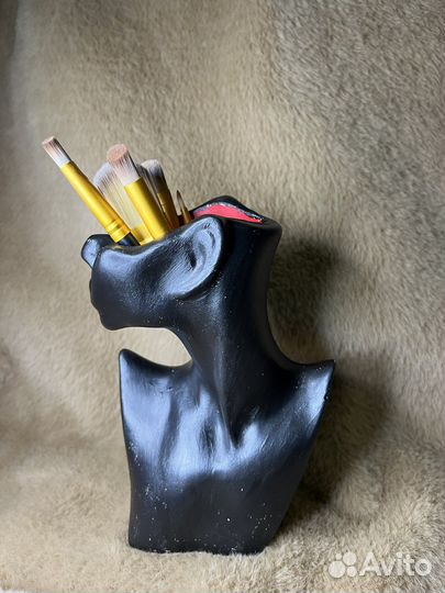 Ваза из гипса ручной работы