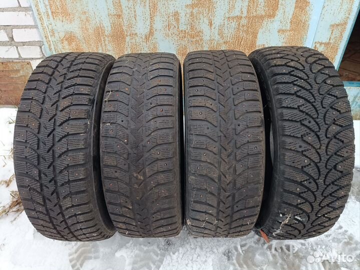 Bridgestone Ice Cruiser 5000 205/60 R16