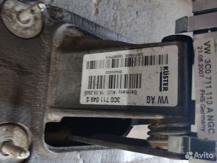 Кулиса МКПП VW Passat B6