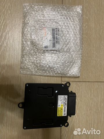 Блок управления фарой Lexus