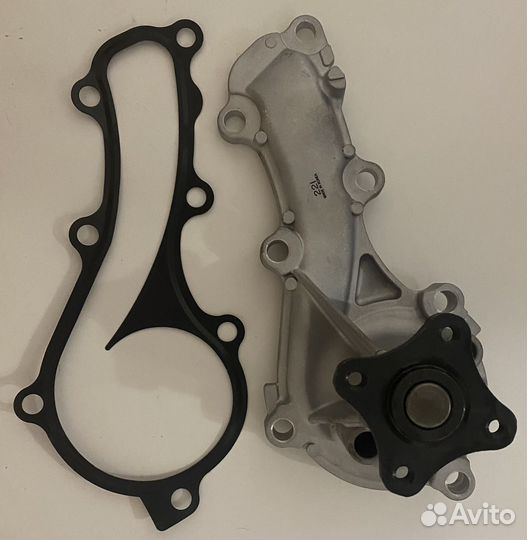 Помпа nissan primera P12