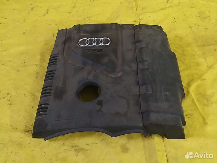 Audi A4 B8 2007- Накладка декоративная на двигател