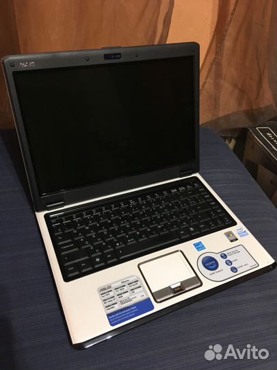 Asus F6E 13.3 White - Ноутбук + Аксессуары