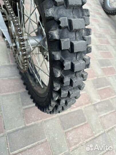 Мотоцикл кроссовый