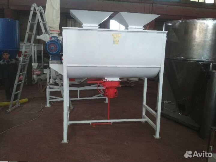 Смеситель горизонтальный в наличии