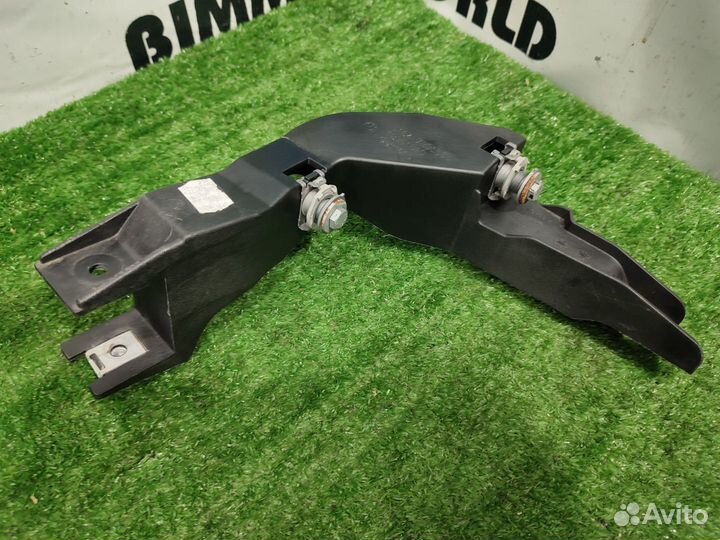 Крепление фары (кронштейн фары) левой BMW i3