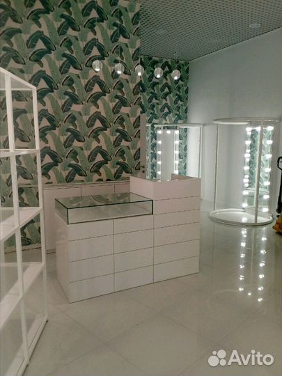 Торговая мебель и оборудование