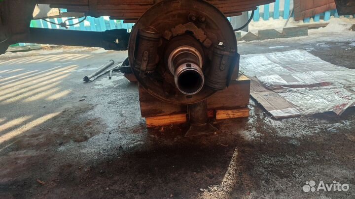 Isuzu Forward (F-Series), 1994