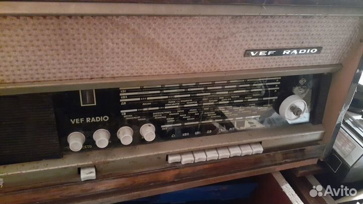 Радиола VEF радио (времен СССР)