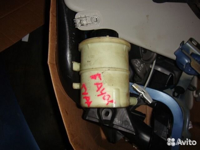 Бачок гур 8200005185 рено логан, сандеро, ларгус