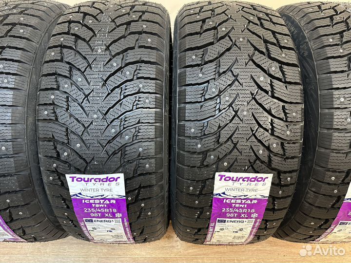 Tourador Ice Star TSW1 235/45 R18 96T