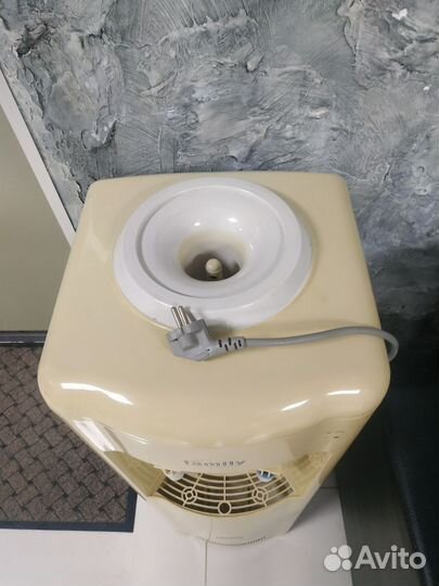 Кулер для воды напольный бу