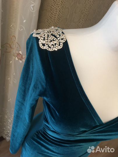 Вечернее платье