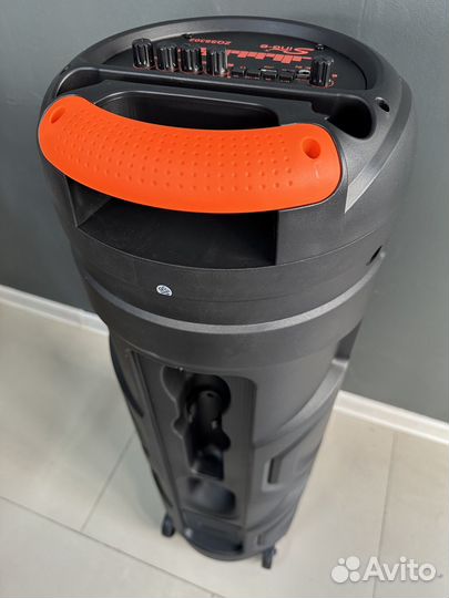 Огромная блютуз колонка с беспроводным микрофоном