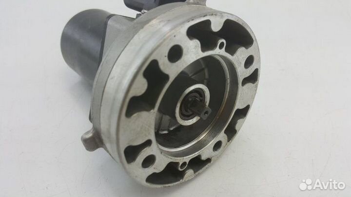 Мотор изменения фаз газораспределения левый Nissan