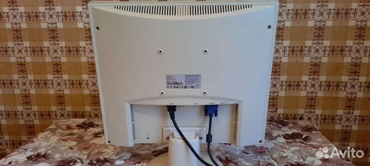 Монитор для компьютера Fujitsu Siemens (19